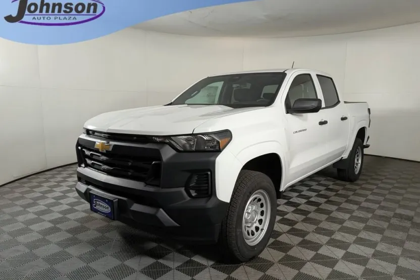 2025 Chevrolet Colorado LT photo 1