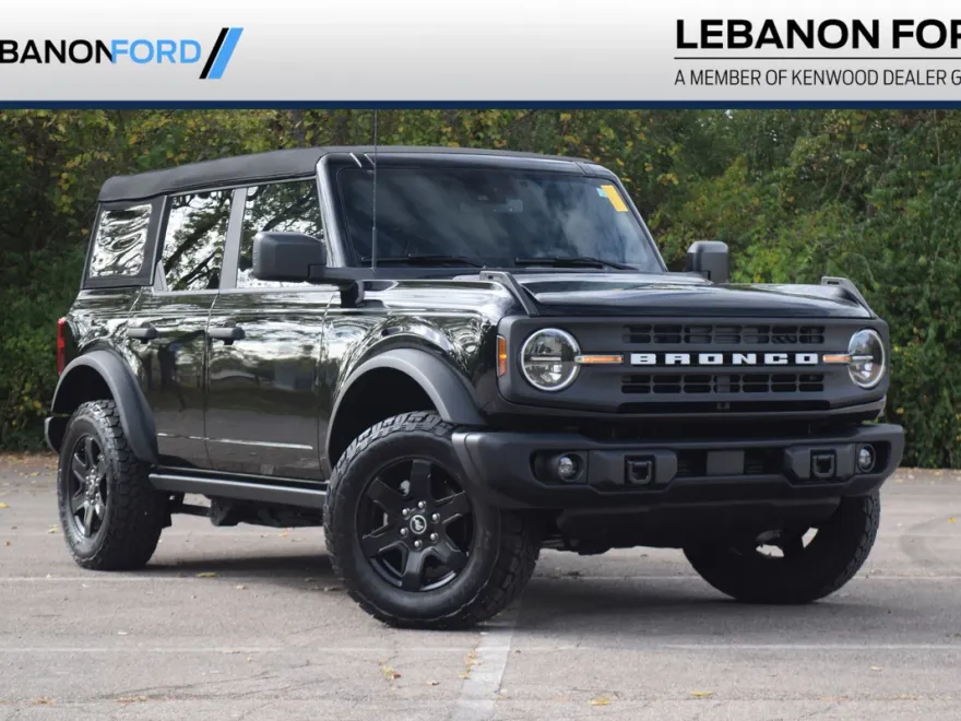 2024 Ford Bronco Black Diamond photo 1