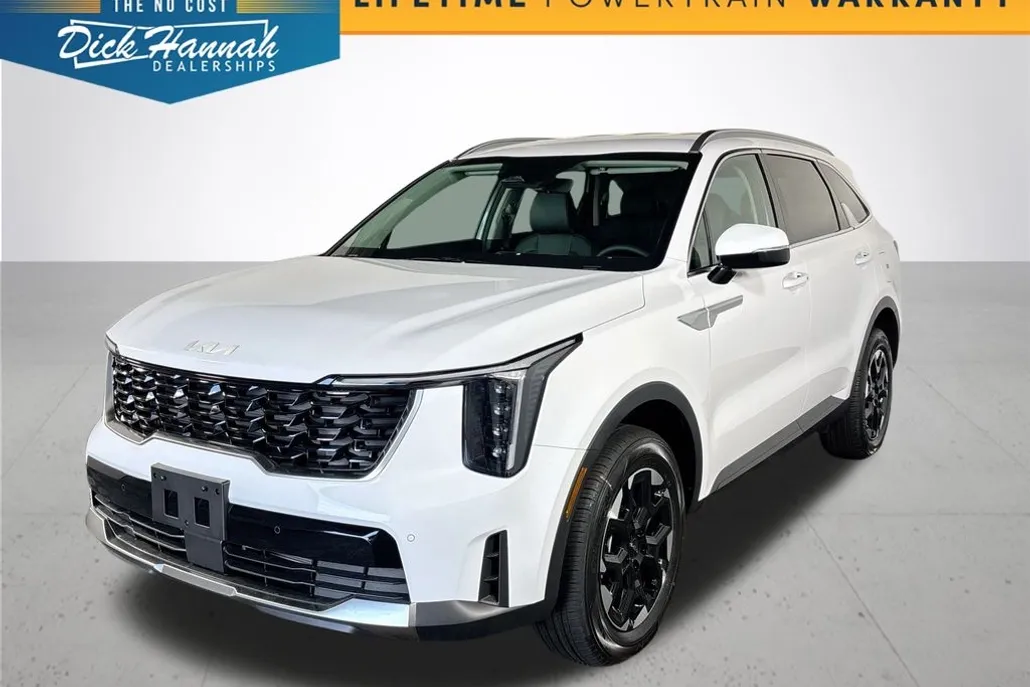 2025 Kia Sorento S photo 1