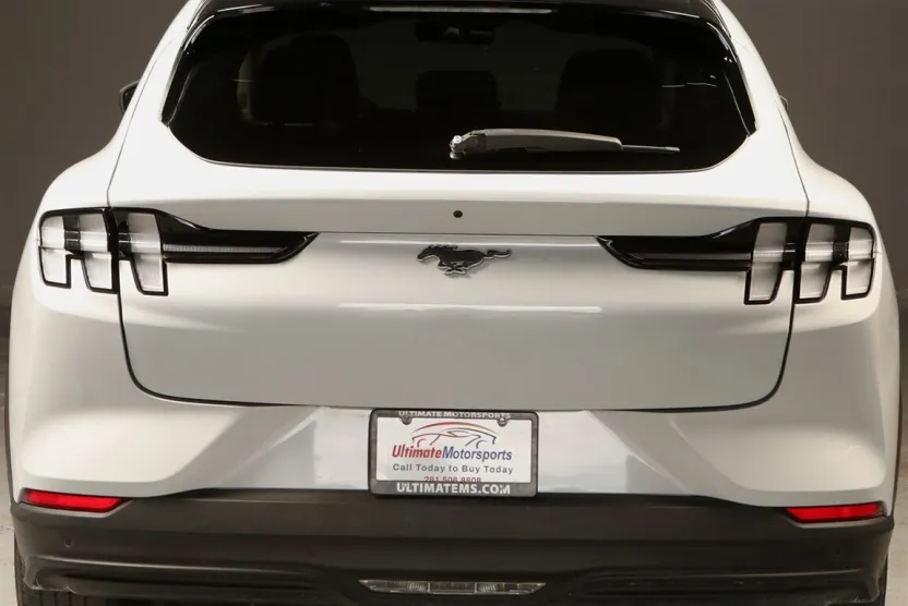 2021 Ford Mustang Mach-E Select photo 1