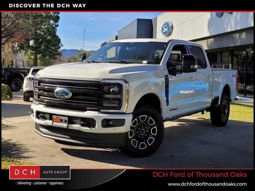 2025 Ford F-250 Platinum photo 1