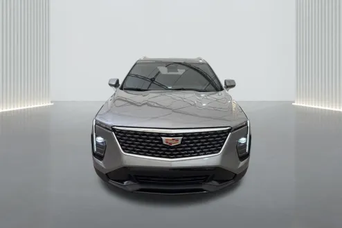 2025 Cadillac XT4 Premium Luxury photo 2