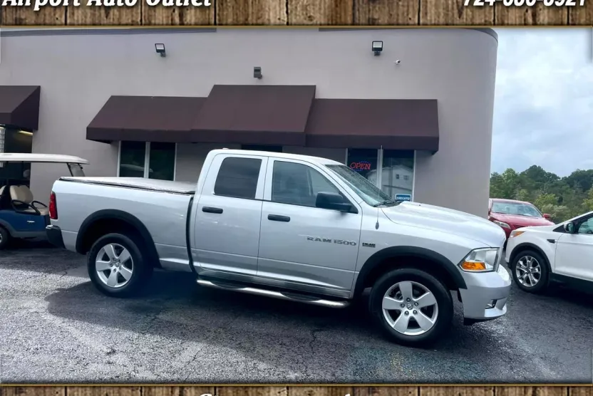2012 Ram 1500 SLT photo 1