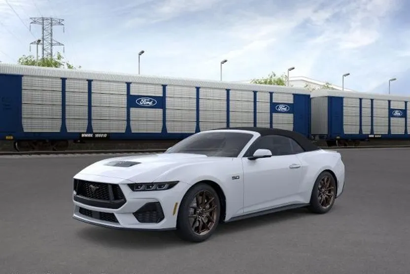 2025 Ford Mustang GT Premium Convertible photo 1