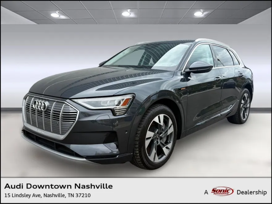 2022 Audi e-tron Premium Plus photo 1