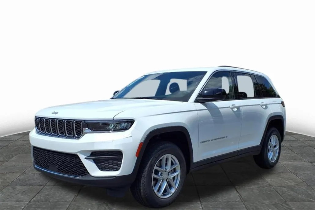 2025 Jeep Grand Cherokee Laredo X photo 1