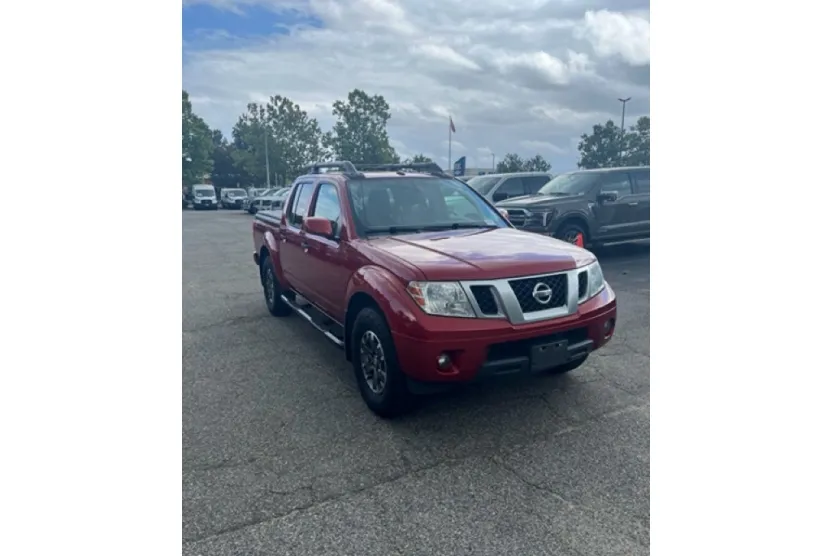 2018 Nissan Frontier PRO-4X photo 1