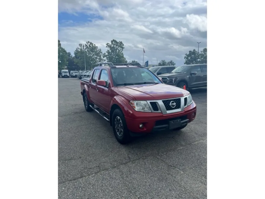 2018 Nissan Frontier PRO-4X photo 1