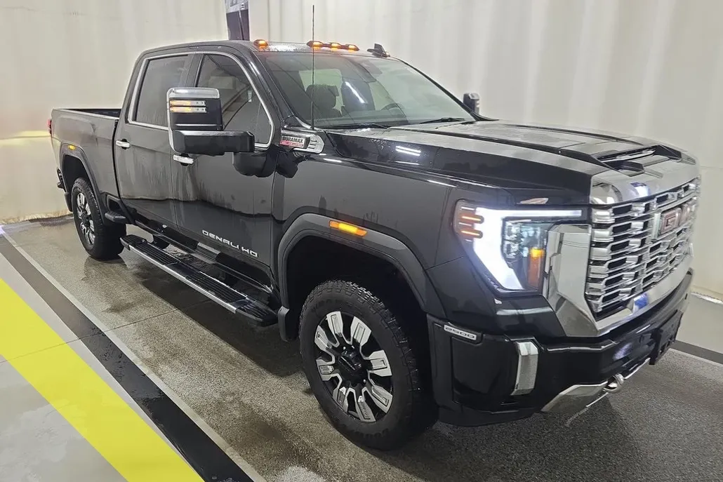 2024 Gmc Sierra HD Denali photo 1
