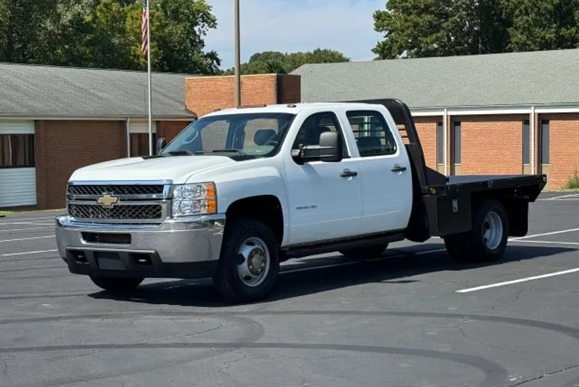 2011 Chevrolet Silverado 3500HD photo 1