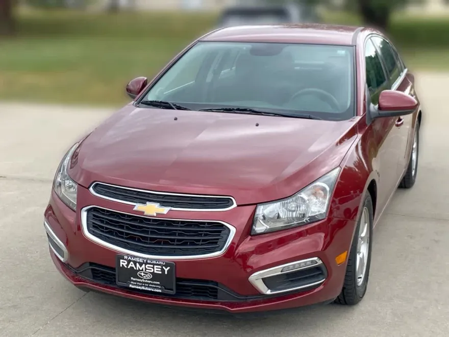 2016 Chevrolet Cruze photo 1