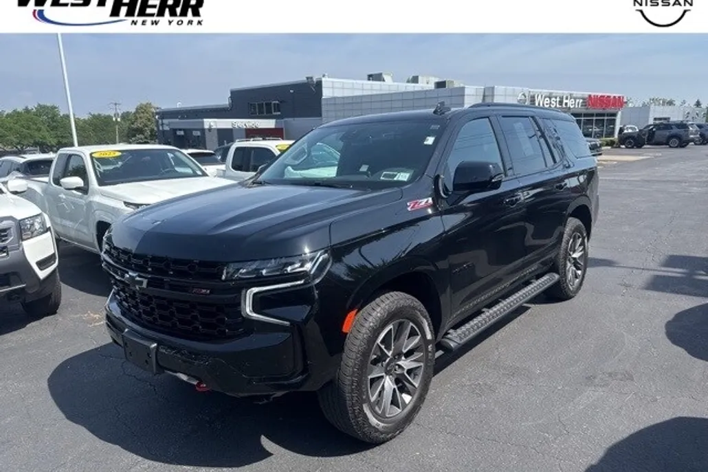 2023 Chevrolet Tahoe Z71 photo 1