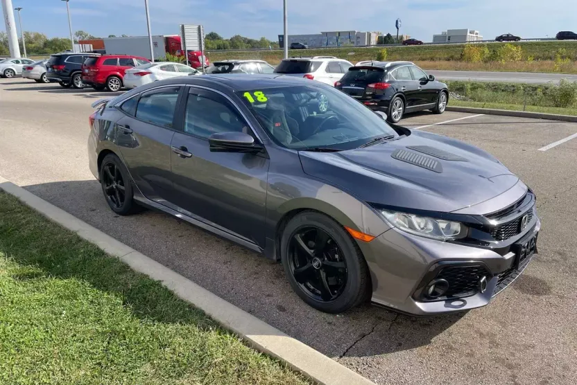 2018 Honda Civic Si photo 1
