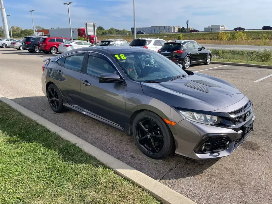 2018 Honda Civic Si photo 1