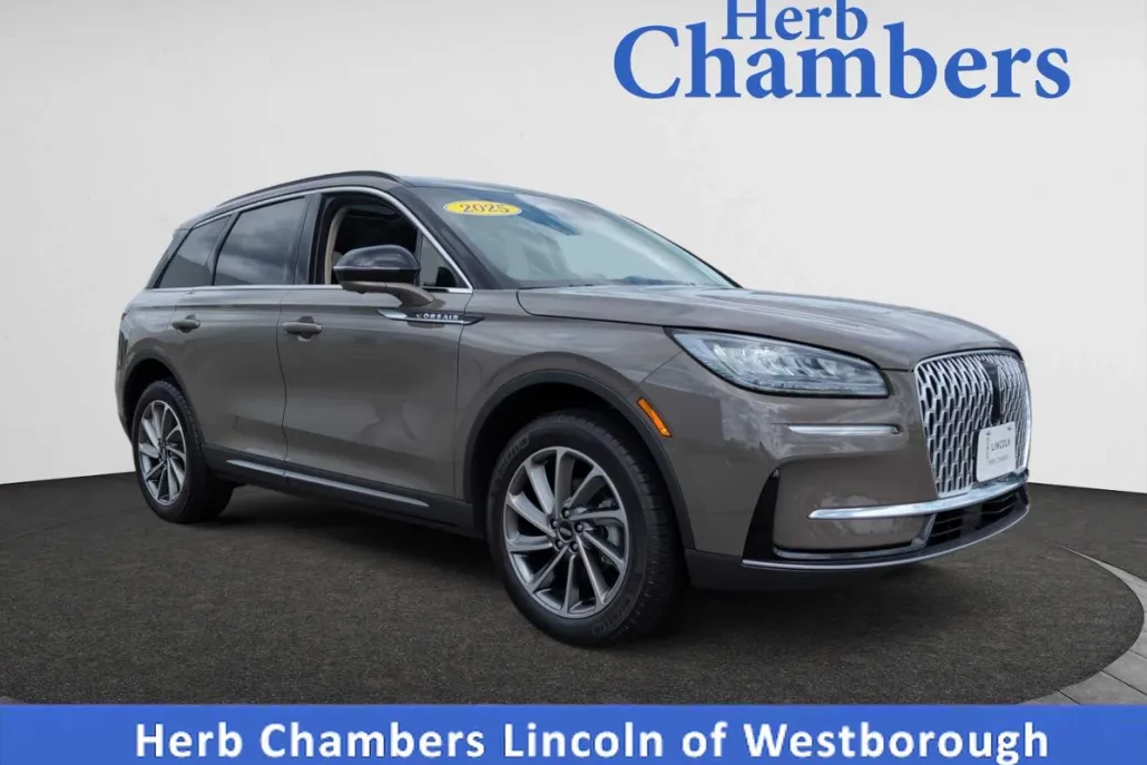 2025 Lincoln Corsair Premiere photo 1