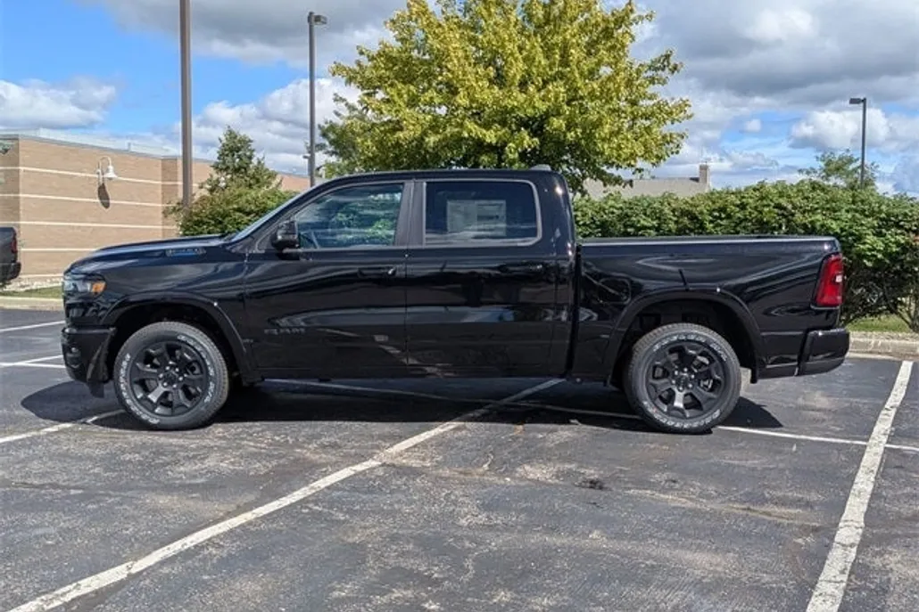 2025 Ram 1500 Big Horn photo 1