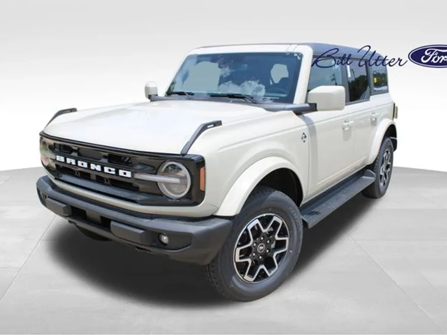 2025 Ford Bronco Outer Banks photo 1