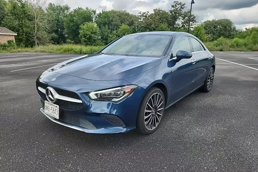 2021 Mercedes Benz CLA 250 4MATIC photo 1