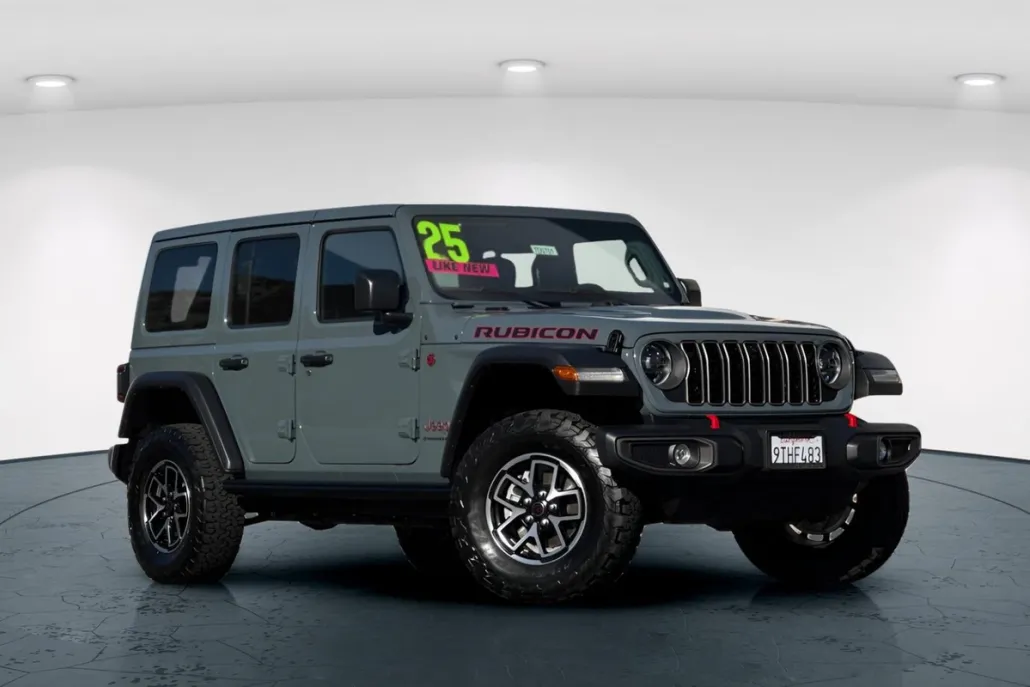 2025 Jeep Wrangler Rubicon photo 1
