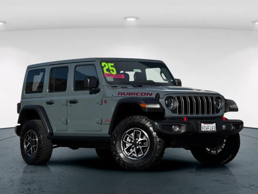 2025 Jeep Wrangler Rubicon photo 1