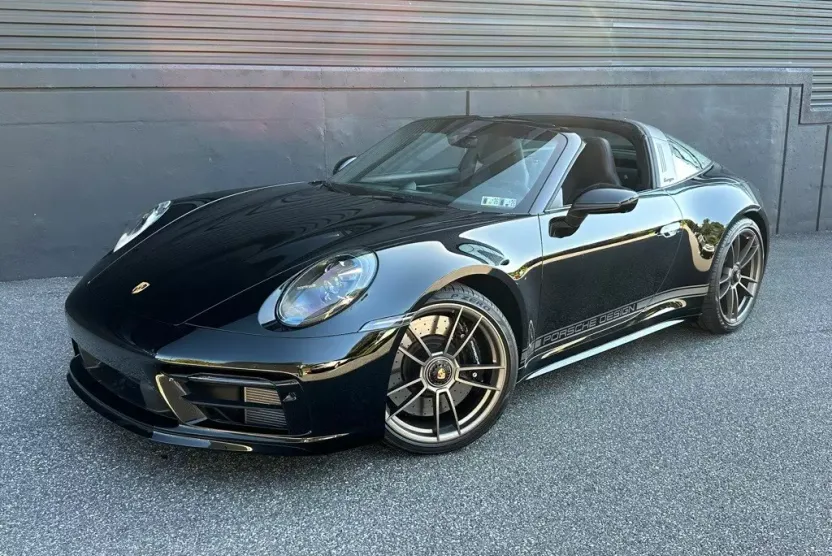 2023 Porsche 911 Targa 4S 4 GTS photo 1
