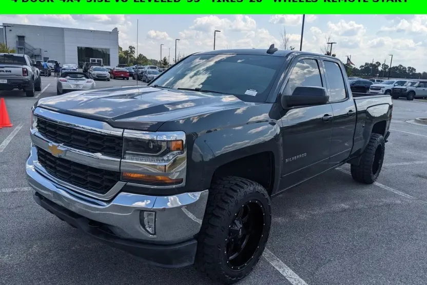 2017 Chevrolet Silverado 1500 photo 1