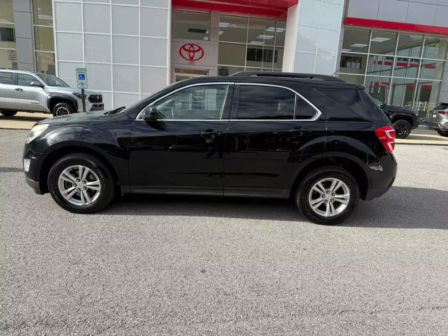 2016 Chevrolet Equinox LT photo 1