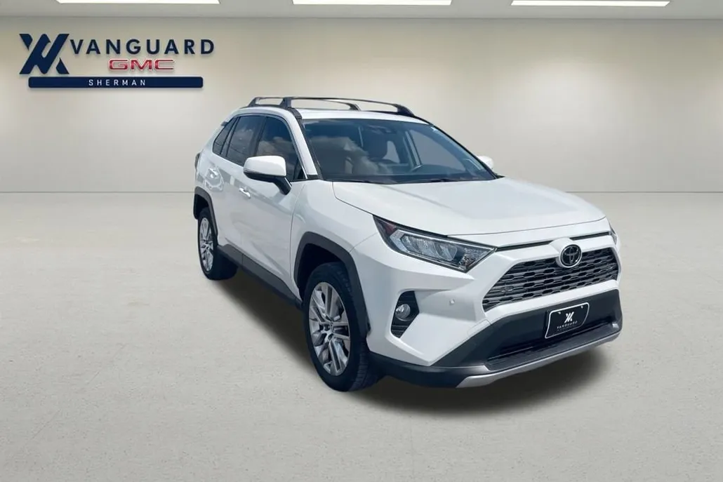 2021 Toyota RAV4 Limited photo 1
