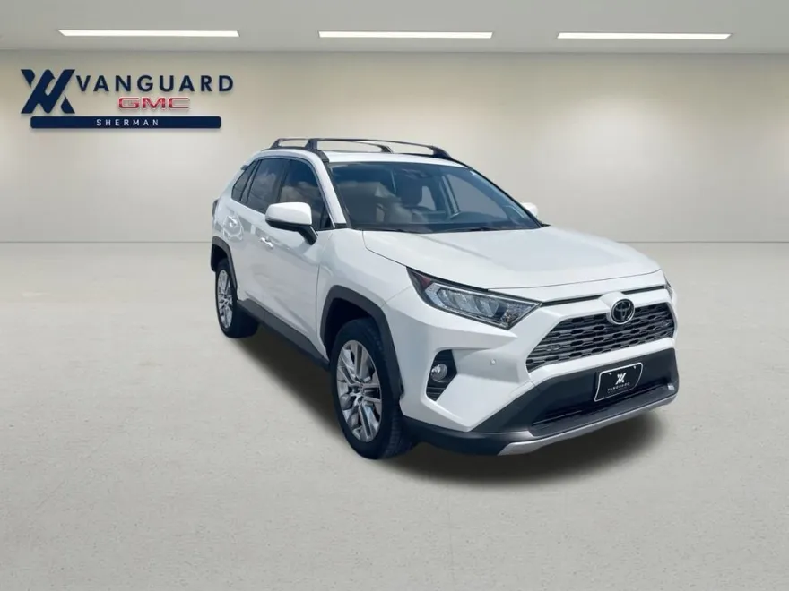 2021 Toyota RAV4 Limited photo 1