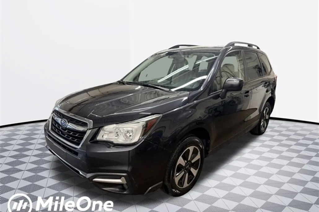 2017 Subaru Forester 2.5i Premium photo 1