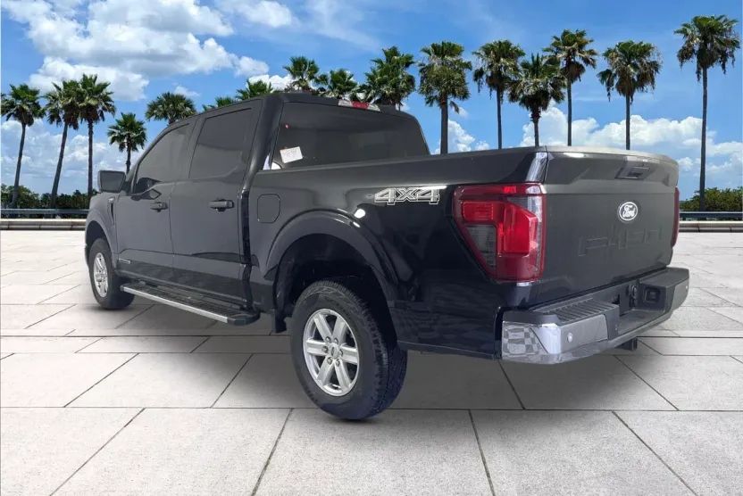 2025 Ford F-150 XL photo 1