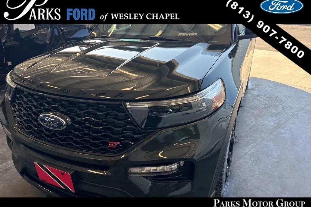 2024 Ford Explorer ST photo 1