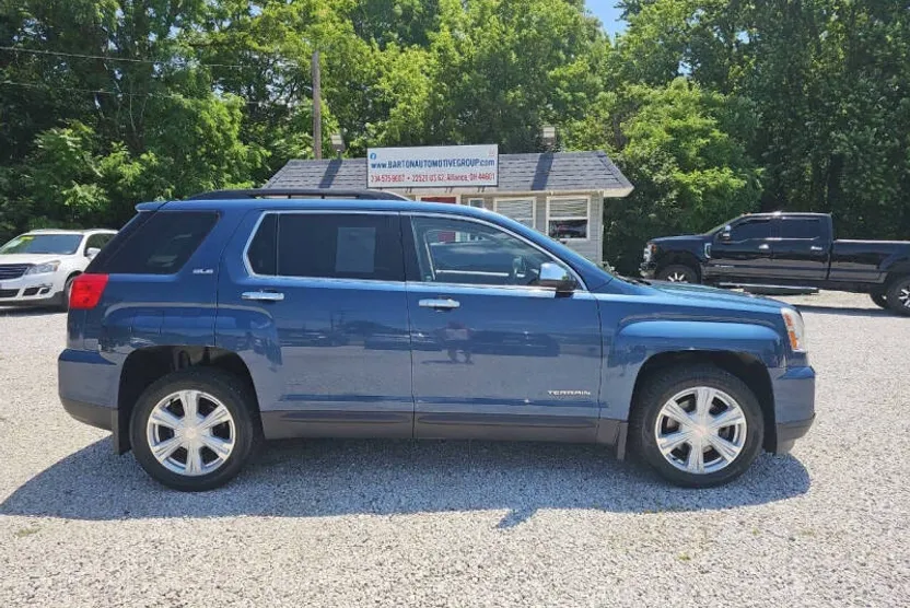 2017 Gmc Terrain SLE photo 1
