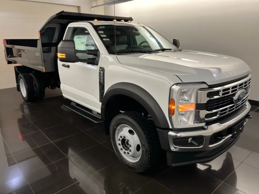 2024 Ford F-550 XL photo 1