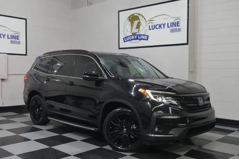 2021 Honda Pilot Special Edition photo 1