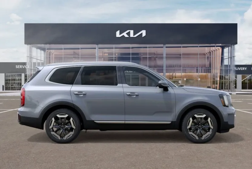 2025 Kia Telluride S photo 1