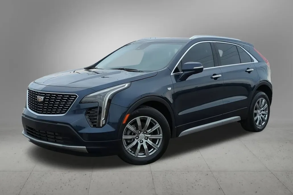 2021 Cadillac XT4 Premium Luxury photo 1