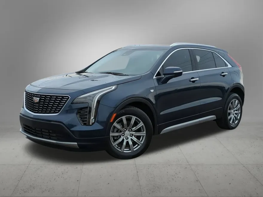 2021 Cadillac XT4 Premium Luxury photo 1