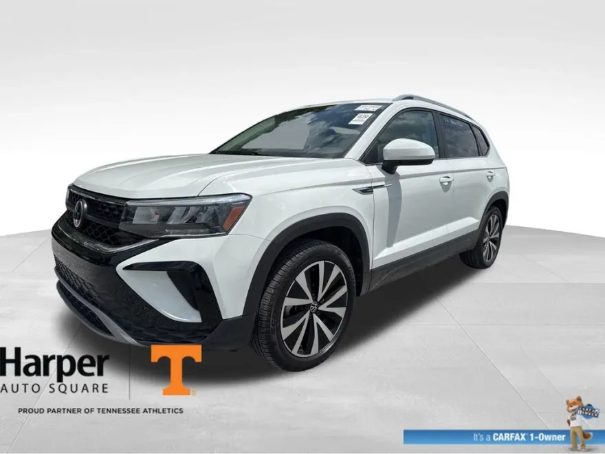 2023 Volkswagen Taos SE photo 1