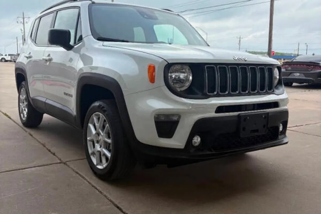 2023 Jeep Renegade Latitude Upland photo 1