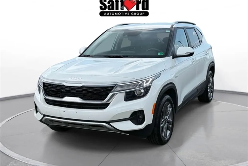 2023 Kia Seltos S photo 1