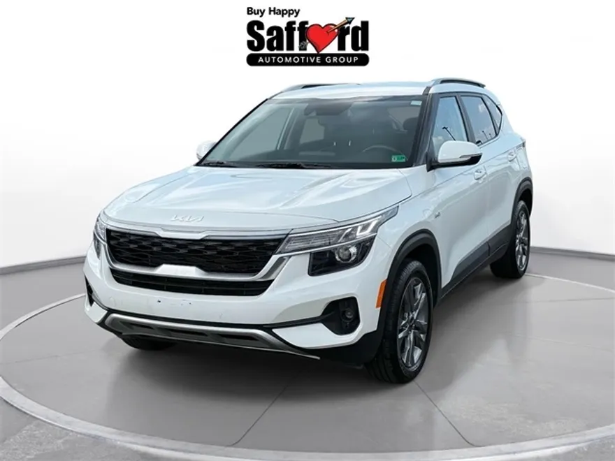 2023 Kia Seltos S photo 1