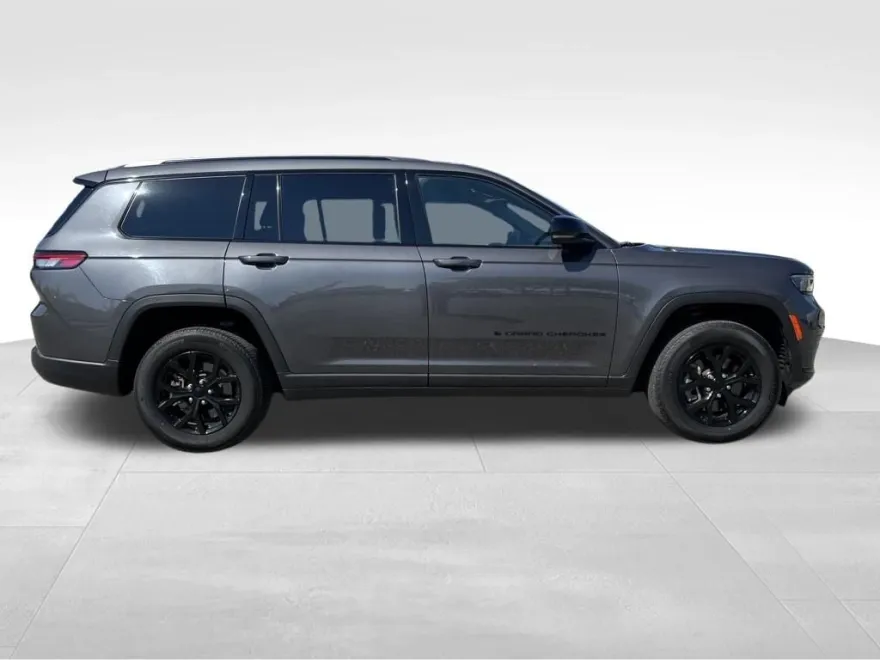 2024 Jeep Grand Cherokee Altitude photo 1