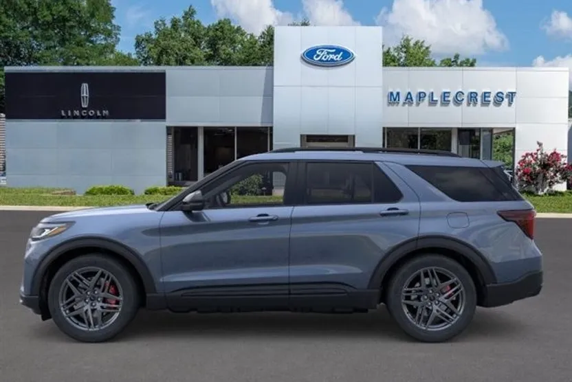 2025 Ford Explorer ST photo 1