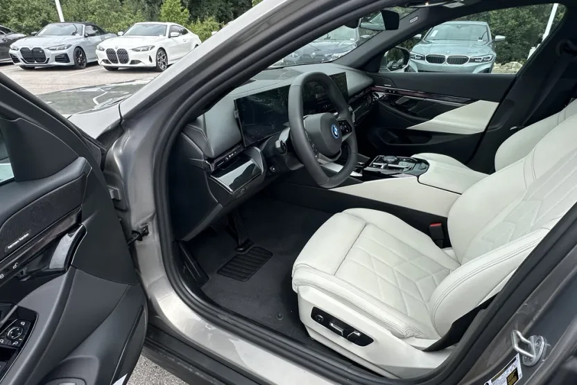 2026 Bmw i5 xDrive40 photo 1