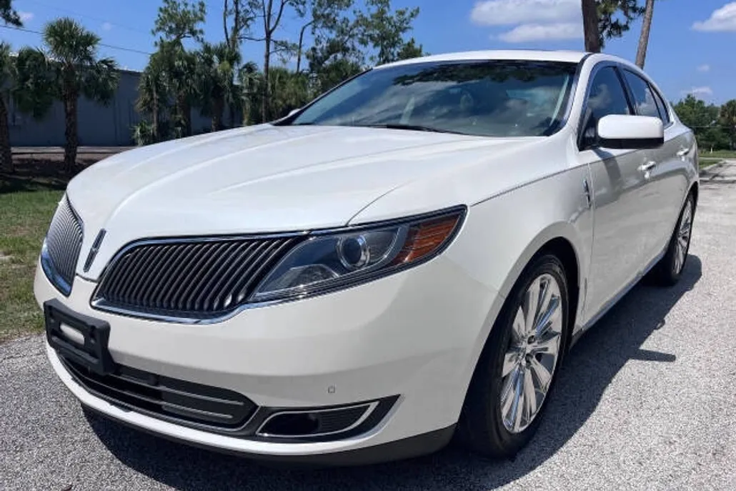 2014 Lincoln MKS EcoBoost photo 1