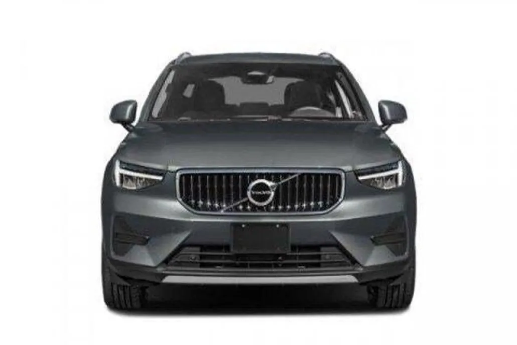 2026 Volvo XC40 Plus photo 1