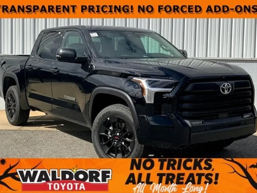 2026 Toyota Tundra SR5 CrewMax photo 1