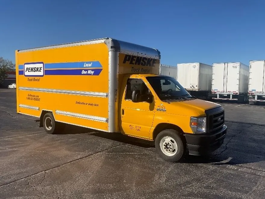 2022 Ford E-350 photo 1