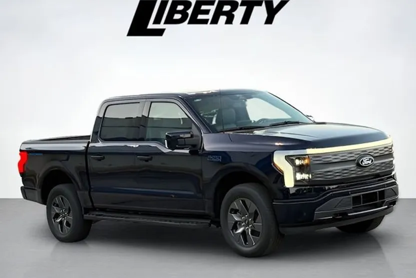 2025 Ford F-150 Lightning Lariat photo 1